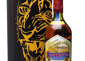 Jose Cuervo La Famalia Reserva 2009